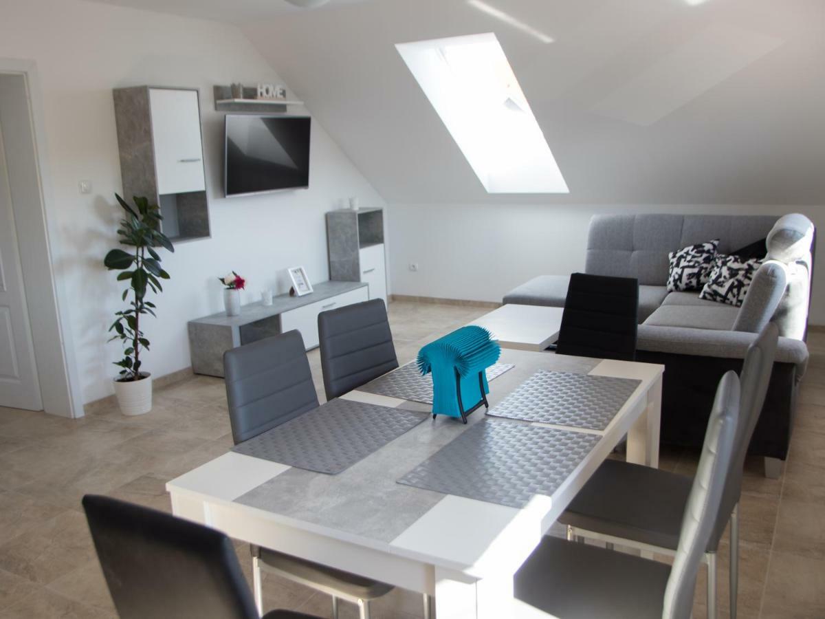 Apartman U Fuxu Zleby Ngoại thất bức ảnh